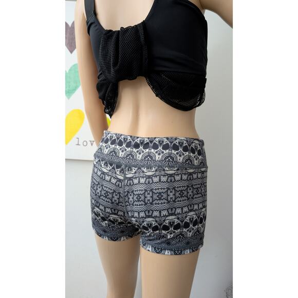 fat bar shorts medium - Picture 4 of 9